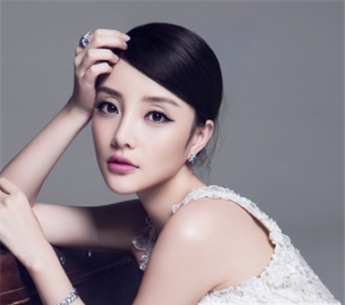 适合小脸发型图片推荐 快看这些女明星的修颜发型