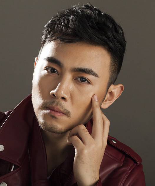 张天骐英伦发型绅士范儿彰显无疑