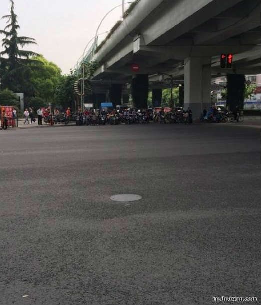 搞笑内涵图片之总感觉好像哪里不对