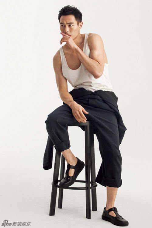 台湾演员杨佑宁肌肉写真 健硕身材男人味UP