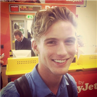 治愈系阳光型男头像图片