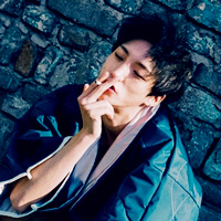 欧美男生超拽霸气抽烟头像图片