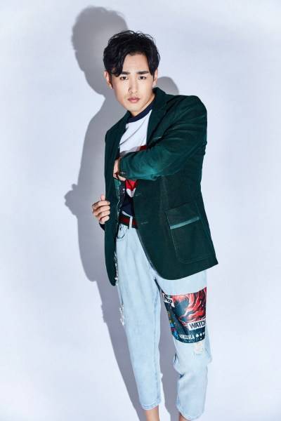 演员王彦霖运动写真曝光 休闲简约尽显帅气动感