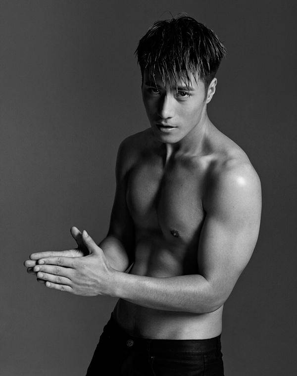 内地演员李晨浩腹肌写真尽显男性魅力