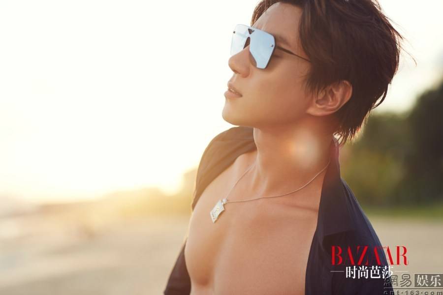 黄致列时尚大片写真照 肌肉猛男展现野性魅力