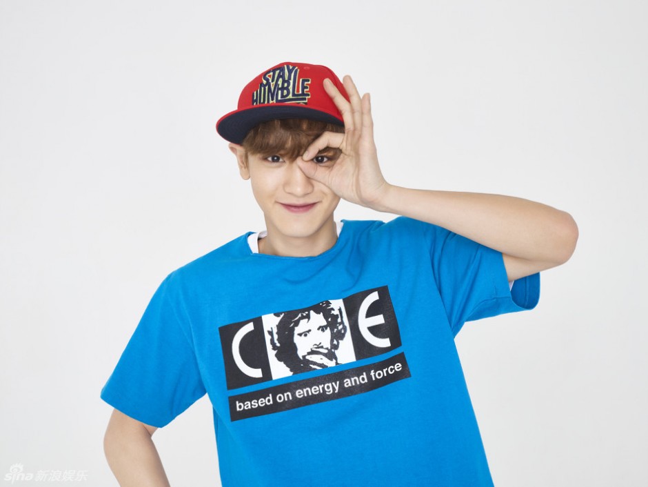 EXO运动写真高清大图 酷帅男团清爽来袭