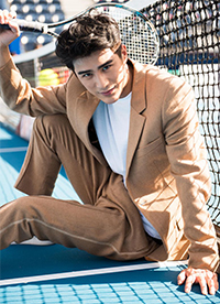 “小鲜肉”明星姜潮网球写真图片 变身运动型男