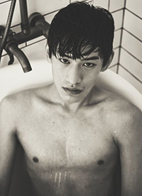 韩国男星金泰焕肌肉写真 大秀身材引迷妹舔屏