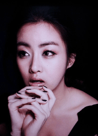 一字眉OUT了！明星教你如何看脸型选“眉”