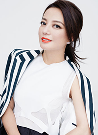 赵薇橘色系写真大片曝光 头戴兔耳朵萌萌哒