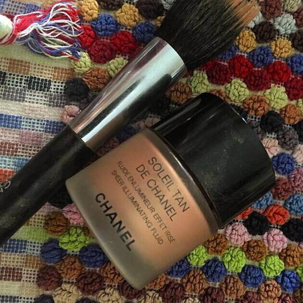 探秘金球奖后台明星彩妆产品