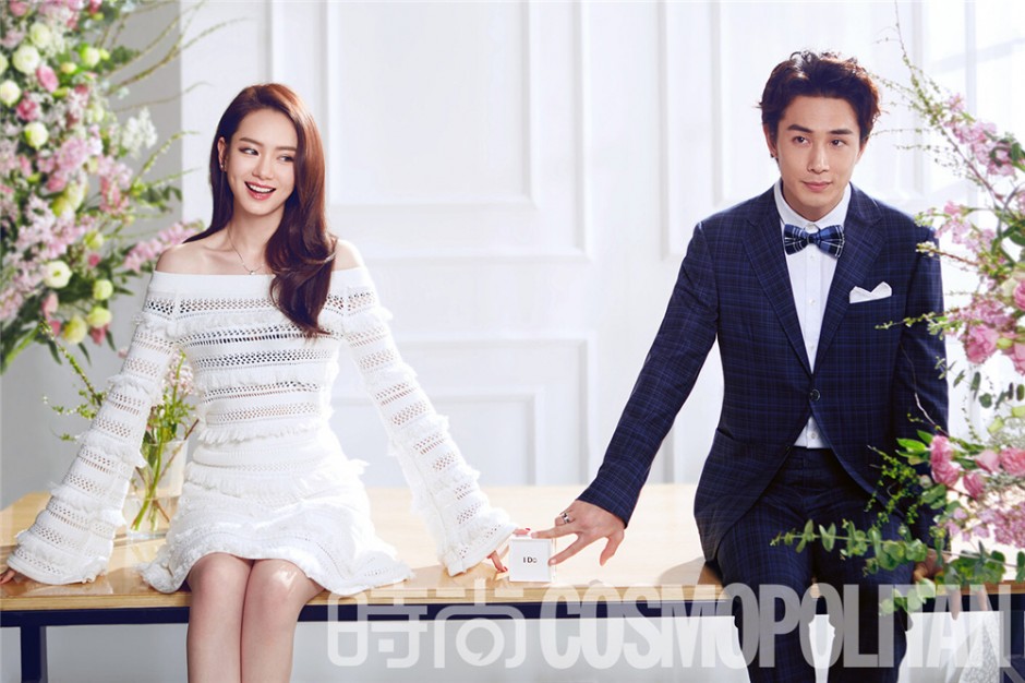 戚薇李承铉大片秀恩爱 甜蜜比心爱意溢出画面