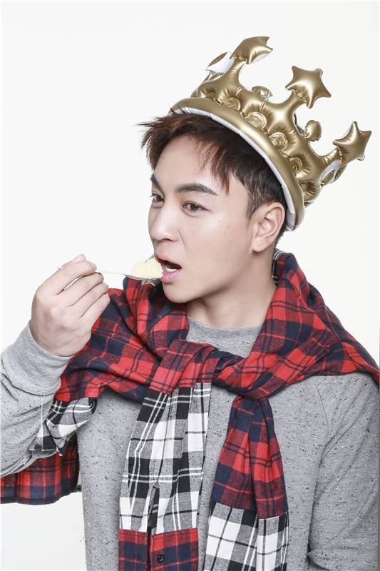 释小龙新春最新写真图片 功夫小子长成阳光大男孩