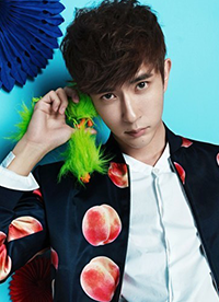 于朦胧杂志写真大片曝光 扑面而来的少年气