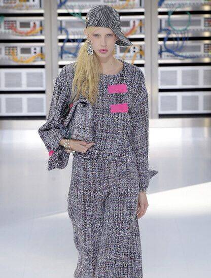 2017chanel春夏妆容系列 霓虹色彩玩转潮流