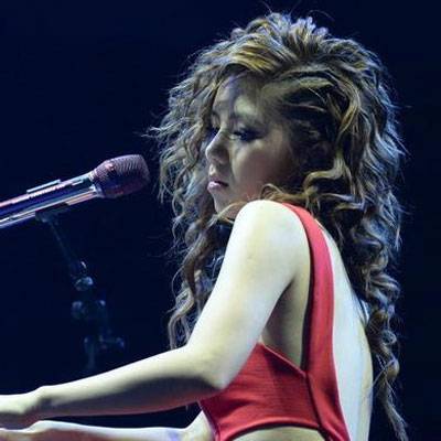 邓紫棋成邓超儿媳?等等牵手送画邓紫棋