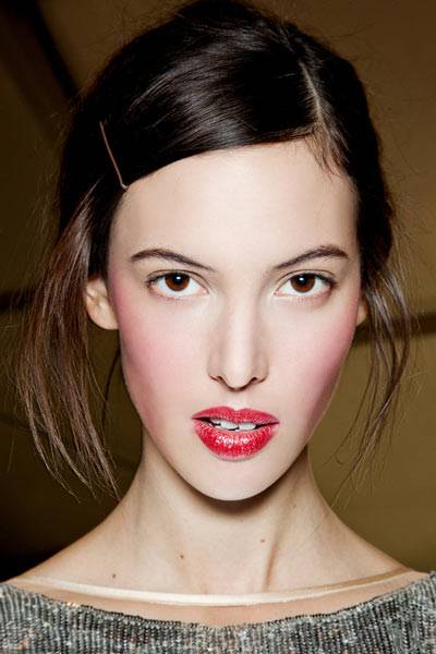 带这10款妆容去上班绝对是禁忌