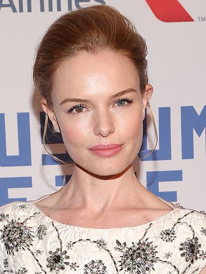 告别刻意感 欧美明星无妆感妆容示范