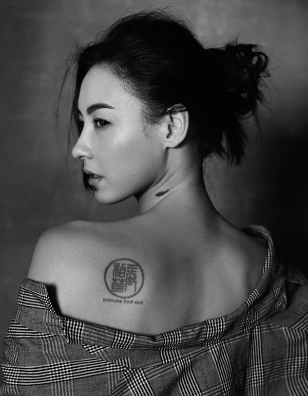 张柏芝性感大片曝光 露腰露肩又露事业线