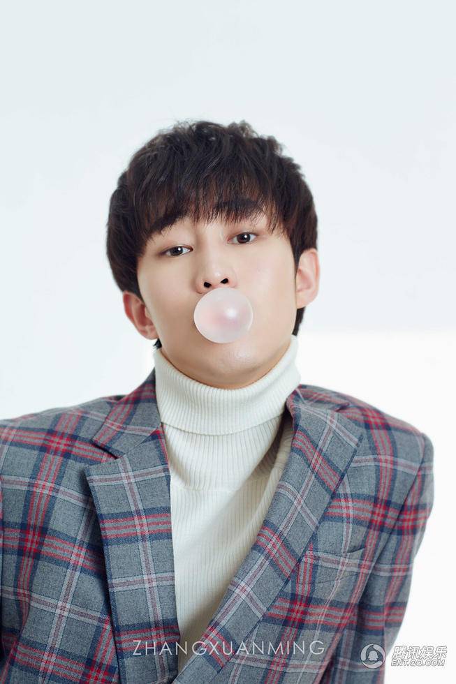 演员宋文作早春温暖写真 文艺韩范儿男友力Max