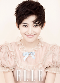 娜扎俏皮灵气写真曝光 玩转清爽甜酷风