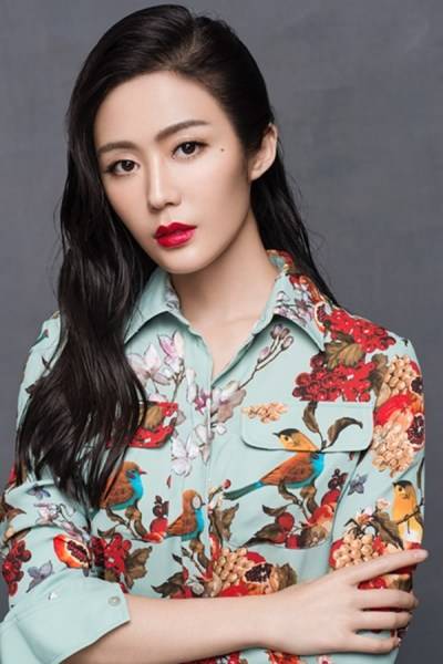 演员汤晶媚最新写真曝光 妩媚泪痣上演湿发诱惑