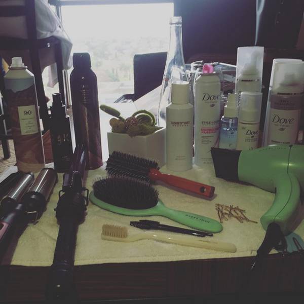 探秘金球奖后台明星彩妆产品