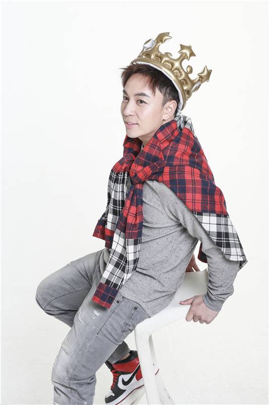 释小龙新春最新写真图片 功夫小子长成阳光大男孩