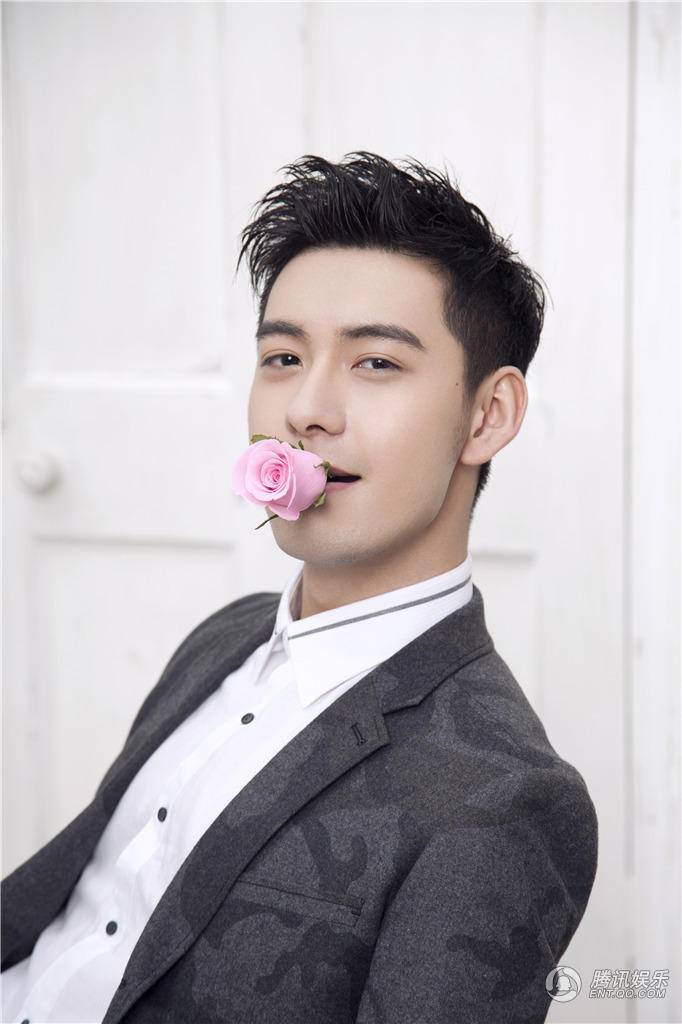 演员陈星旭写真大片 宠溺眼神开启情人节诱惑