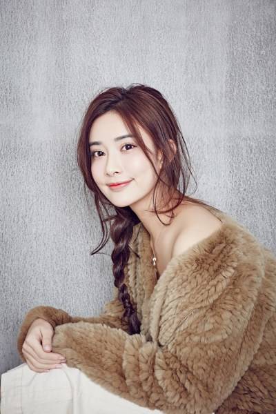 孟子义早春暖色系写真 活力演绎清新风格