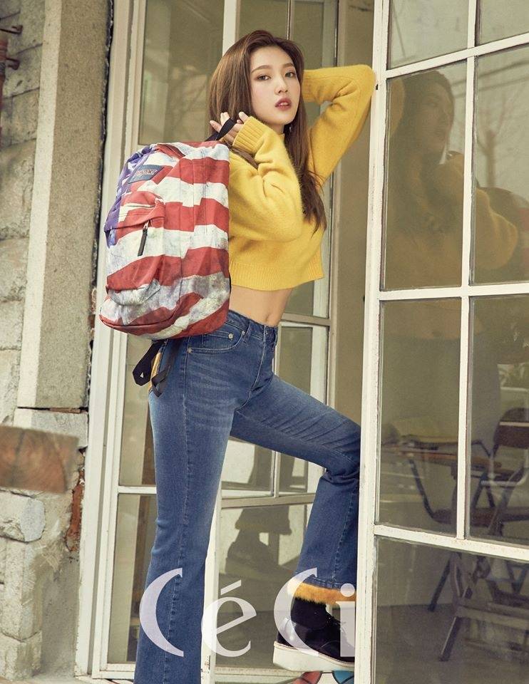 red velvet组合joy和Irene青春气息写真曝光