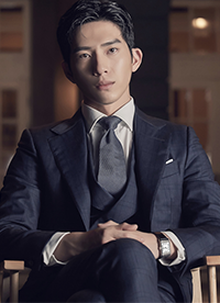 井柏然时尚大片曝光 黑白光影演绎正反面