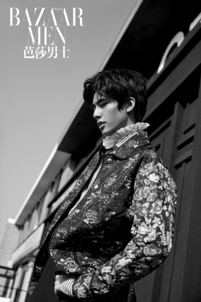 宋威龙时尚写真图片 眼神清澈散发男士魅力