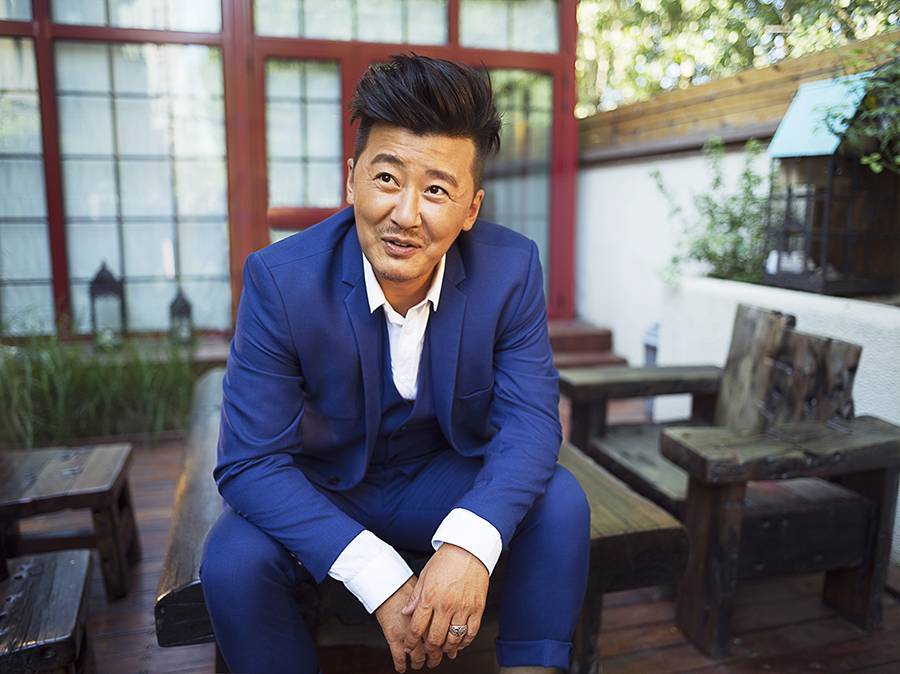 《咱们相爱吧》柳小海写真演绎熟男魅力