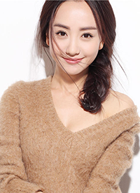 杨蓉冬日暖心写真大片 笑意盈盈尽显婉约甜美