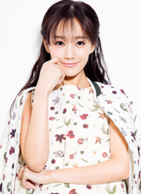 李一桐最新写真曝光 干净素雅犹如仙子般灵动