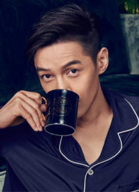 胡歌写真帅出新高度 和龟互动网友叹:人不如龟