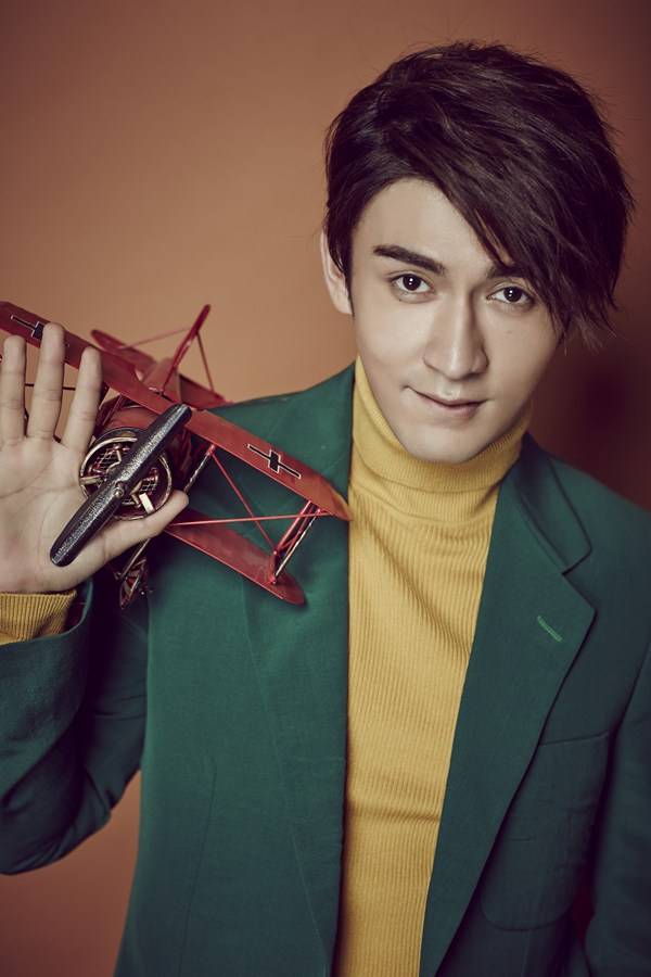 新生代演员米热复古写真 谦谦君子温润如玉