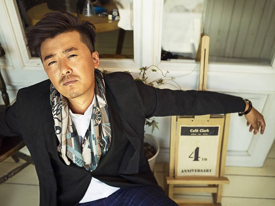 《咱们相爱吧》柳小海写真演绎熟男魅力