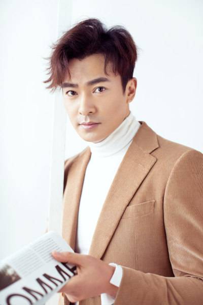 内地男演员于波写真曝光 化身绅士精英