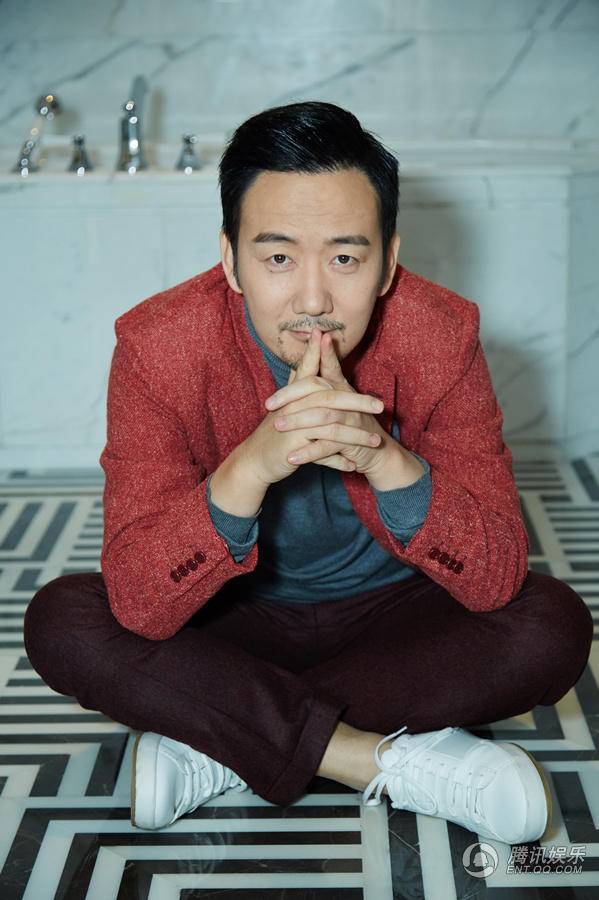 筷子兄弟王太利写真曝光 眼神深邃展萌叔魅力