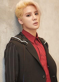 JYJ金俊秀时尚写真大片 金发眼线造型前卫