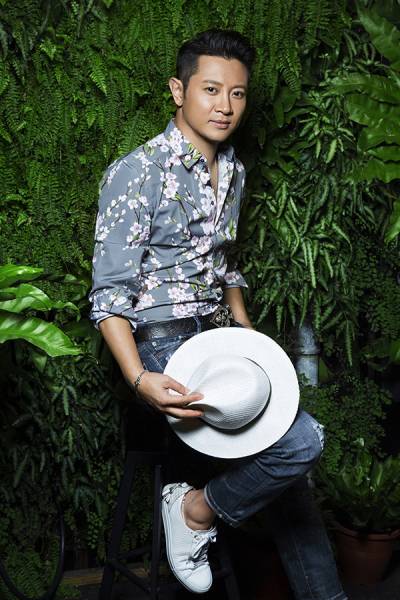 罗中旭曝新专辑写真大片 重磅打造撕下偶像标签