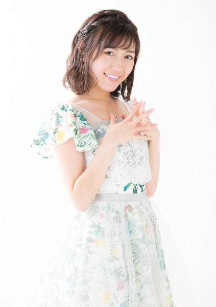 渡边麻友最新写真集曝光 娇俏灵动诠释别样性感