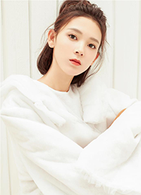 陈瑶冬日时尚写真 甜酷少女感十足