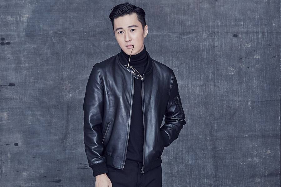 内地演员赵炳锐写真帅照 利落短发大展男士风范