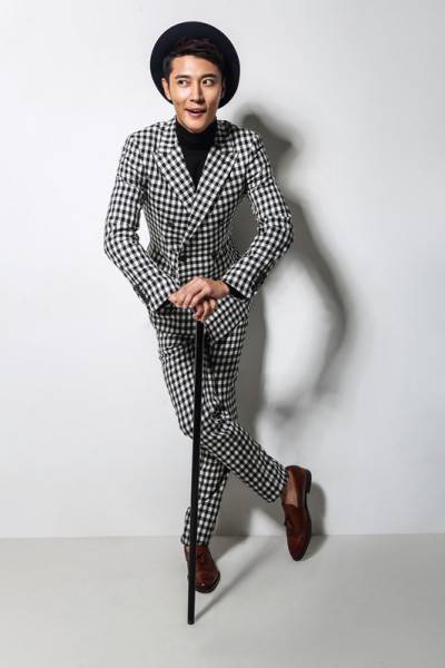 张丹峰最新写真大片 时尚型男魅力十足