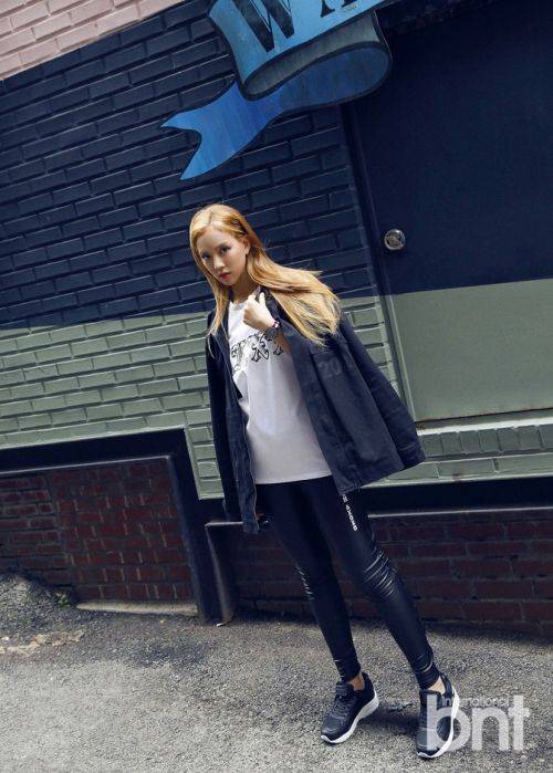 韩国歌手Unpretty Janey写真 金色长发凸显气质