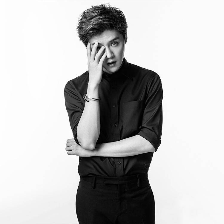 鹿晗黑白写真时尚范十足 又被&ldquo;撩&rdquo;了