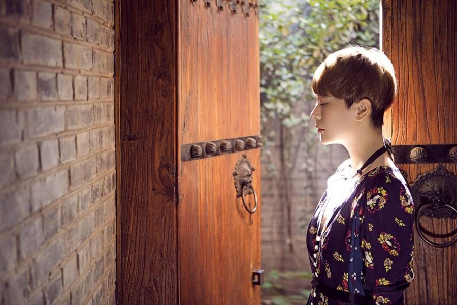 内地演员海清写真照 简约空灵文艺十足